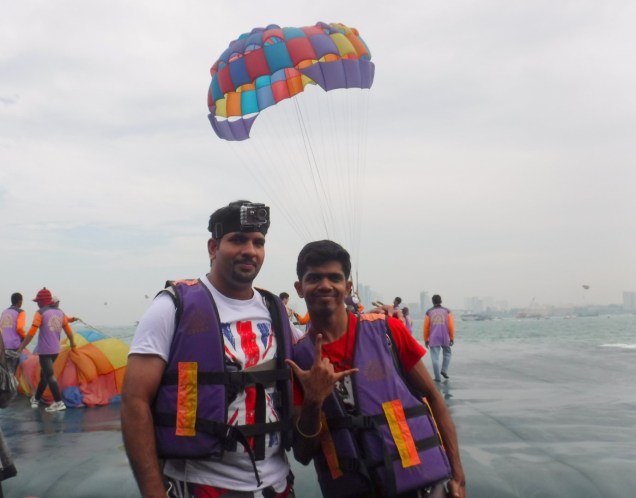 pattaya-island-tour-paragliding-large