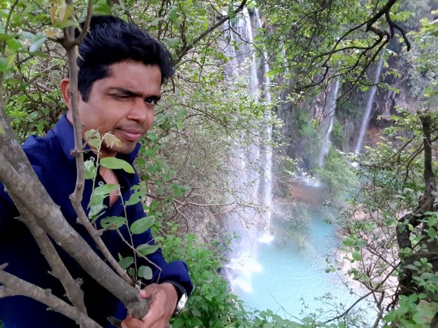 06-Salalah-Ayn-Athum-Waterfall